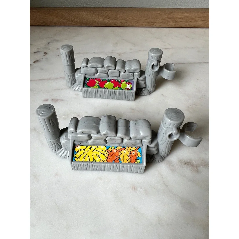 Little People Baby Farm Animals Sonya Lee Mama Duck Fence Wishing Well 2003